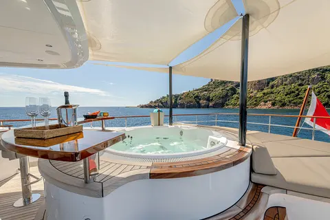 Josephine I Yacht Charter, photograph 11
