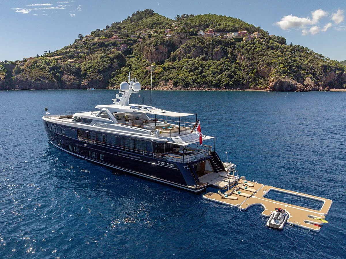 Josephine I Yacht Charter