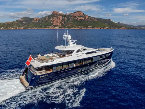 Josephine I Yacht Charter, photograph 3