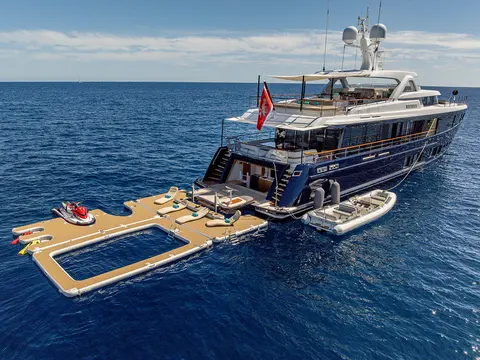 Josephine I Yacht Charter, photograph 6