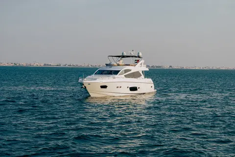 Jude Yacht Charter in Dubai, photograph 3