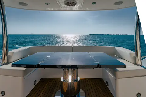 Jude Yacht Charter in Dubai, photograph 9