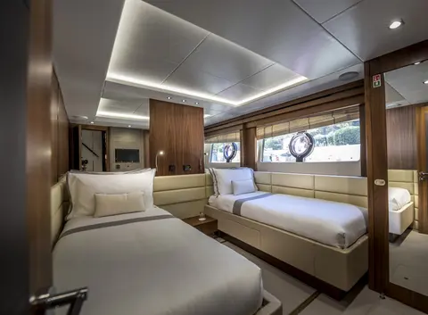 Jupju Yacht Charter, photograph 10