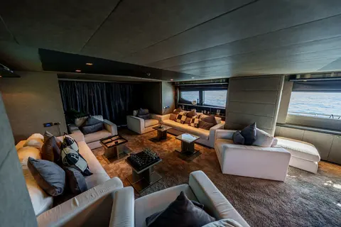 Khalili Yacht Charter in Dubai, photograph 8