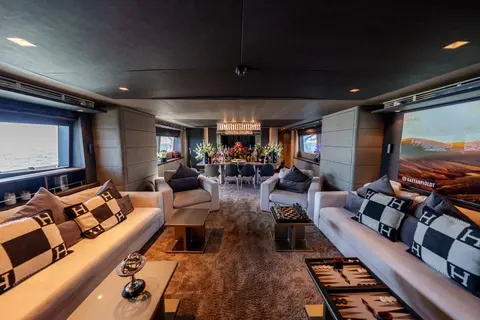 Khalili Yacht Charter in Dubai, photograph 9