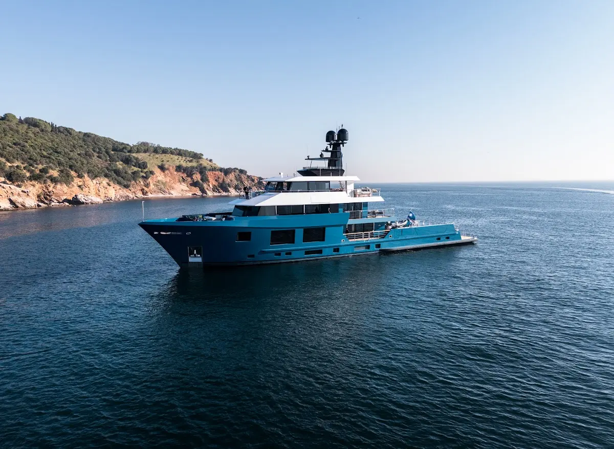 King Benji Yacht Charter