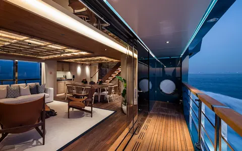 King Benji Yacht Charter, photograph 5