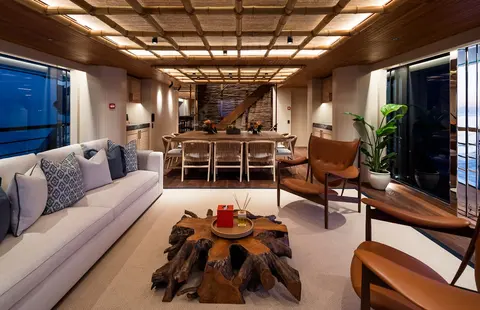 King Benji Yacht Charter, photograph 6