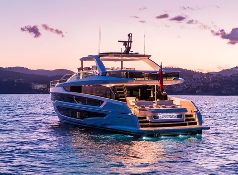 Knead IT Yacht Charter, photograph 10
