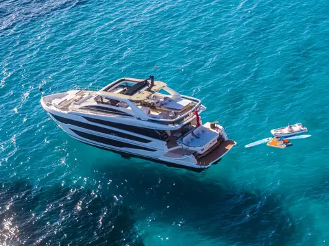 Knead IT Yacht Charter, photograph 12