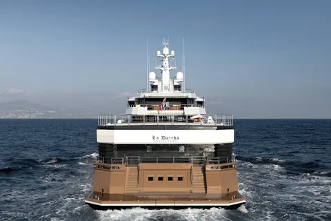 LA Datcha Yacht Charter, photograph 10