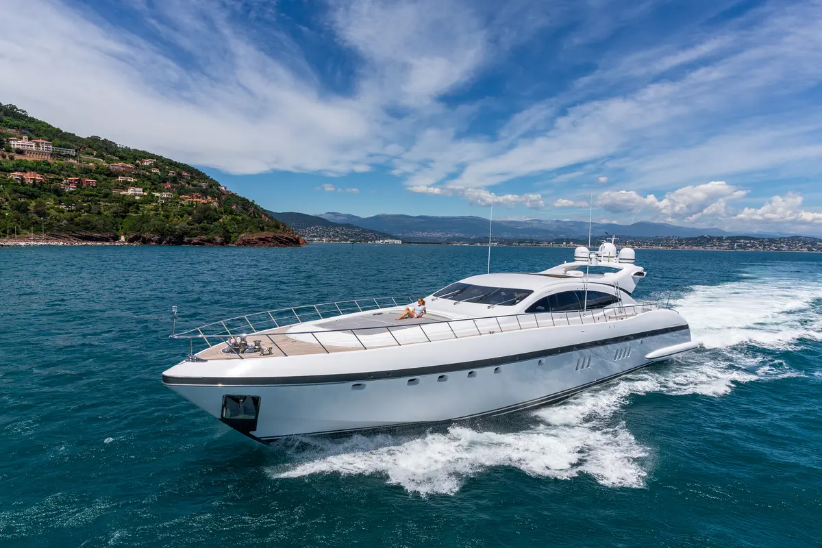 Lady B Yacht Charter