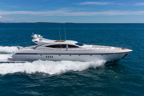 Lady B Yacht Charter, photograph 3