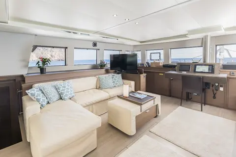 Lady Fiona Yacht Charter, photograph 12