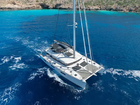 Lady Fiona Yacht Charter, photograph 3