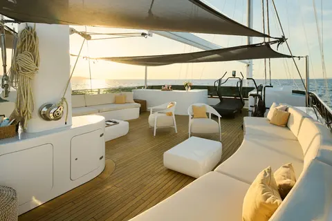 Lady Gita Yacht Charter, photograph 11