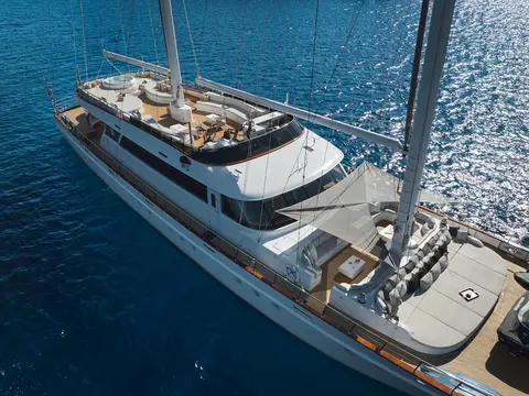 Lady Gita Yacht Charter, photograph 8