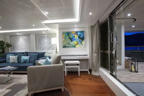 Lady Trudy Yacht Charter, photograph 5