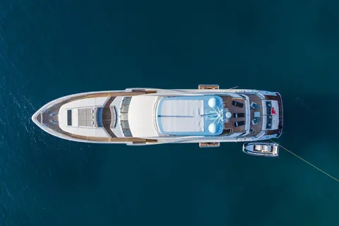 LE Verseau Yacht Charter, photograph 8