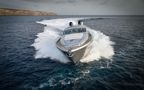 Legendary Yacht Charter, photograph 2