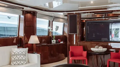 Let IT BE Yacht Charter, photograph 10
