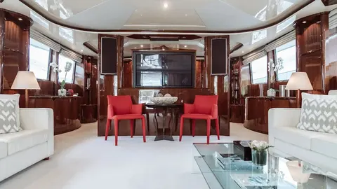 Let IT BE Yacht Charter, photograph 11