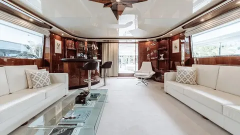 Let IT BE Yacht Charter, photograph 8