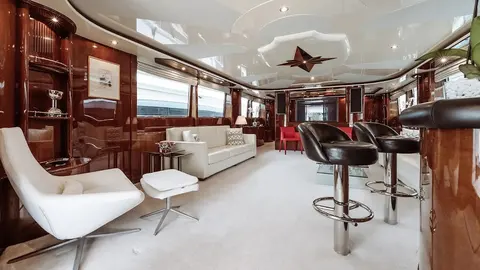 Let IT BE Yacht Charter, photograph 9