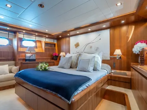Lex Yacht Charter, photograph 10