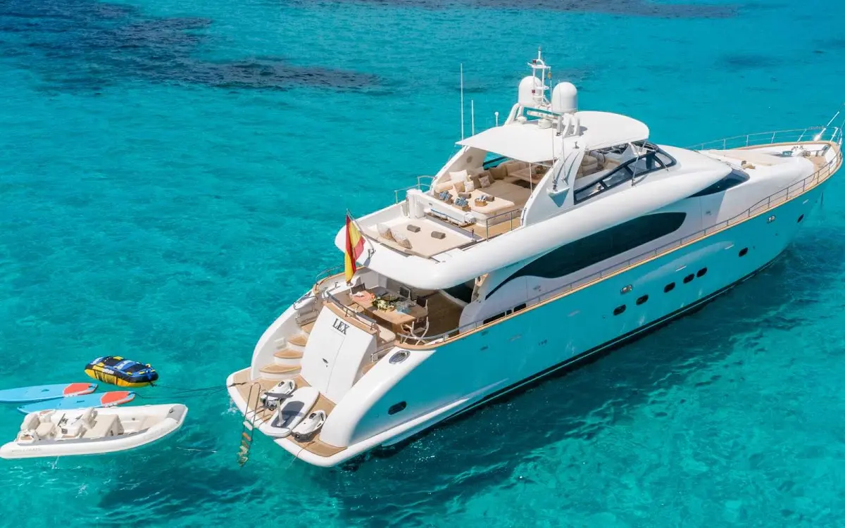 Lex Yacht Charter