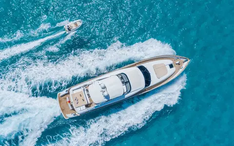 Lex Yacht Charter, photograph 3