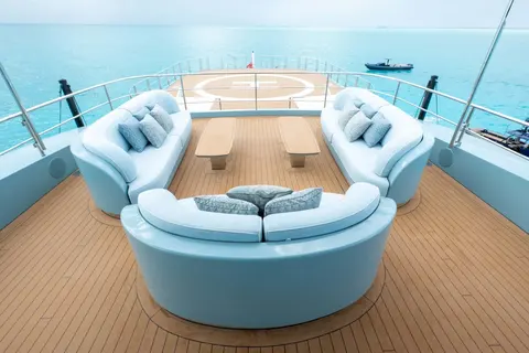 Limerence Yacht Charter, photograph 7