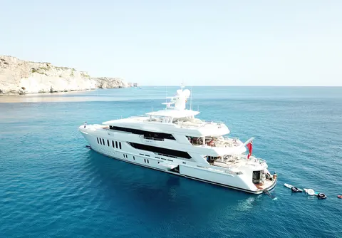 Liquid Sky Yacht Charter, photograph 6