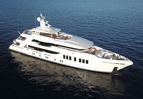 Liquid Sky Yacht Charter, photograph 7
