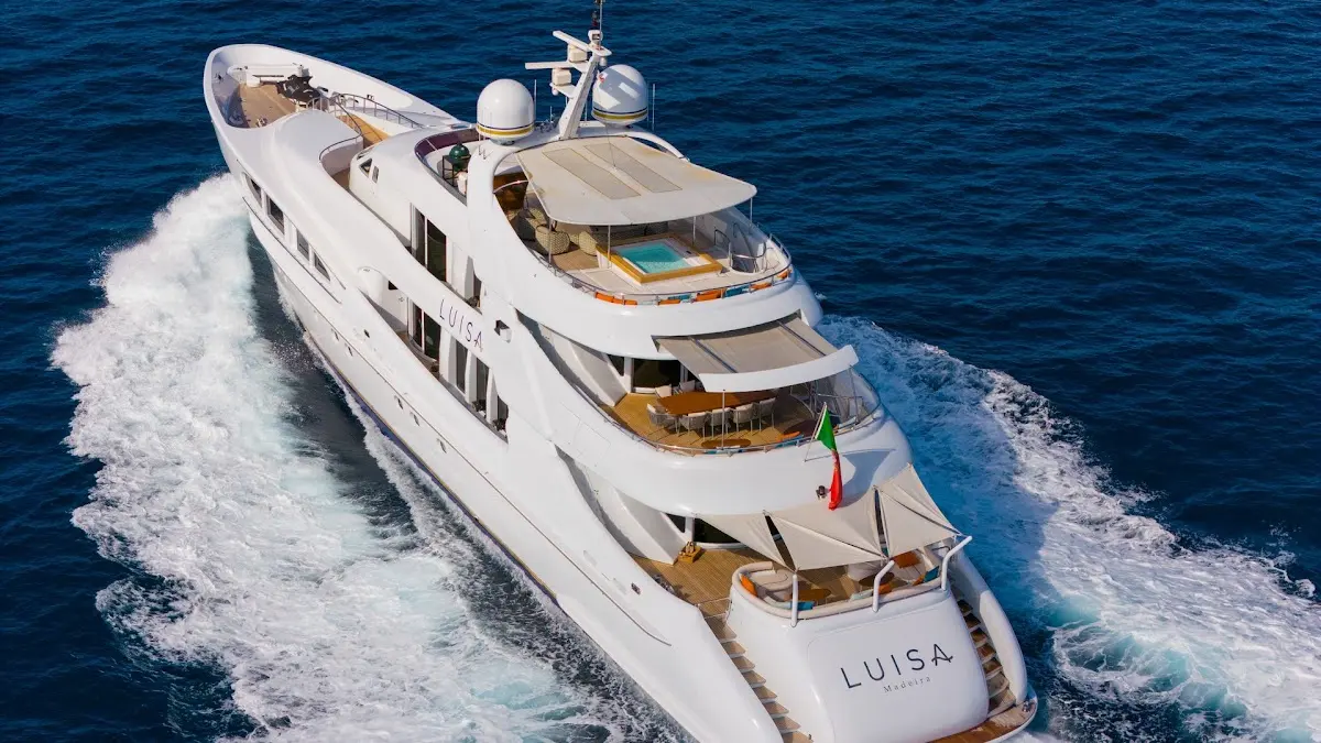 Luisa Yacht Charter