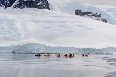 Luxury Yacht Charter and Rental in Antarctica, photograph 3