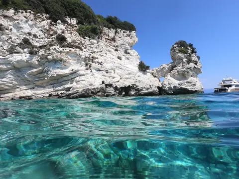 Luxury Yacht Charter and Rental in the Ionian Islands, photograph 3