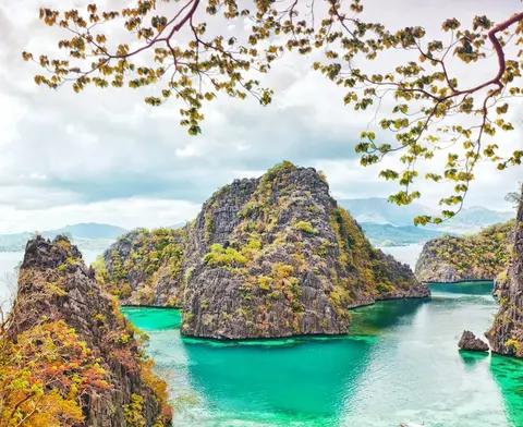 Luxury Yacht Charter and Rental in the Philippines, photograph 3
