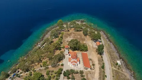 Luxury Yacht Charter and Rental in the Saronic Gulf, photograph 12