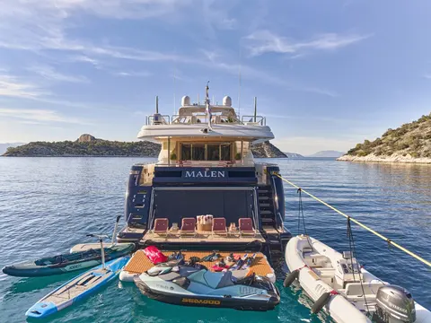 Malen Yacht Charter, photograph 10