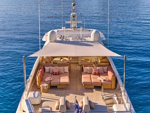 Malen Yacht Charter, photograph 11