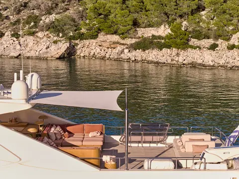 Malen Yacht Charter, photograph 12