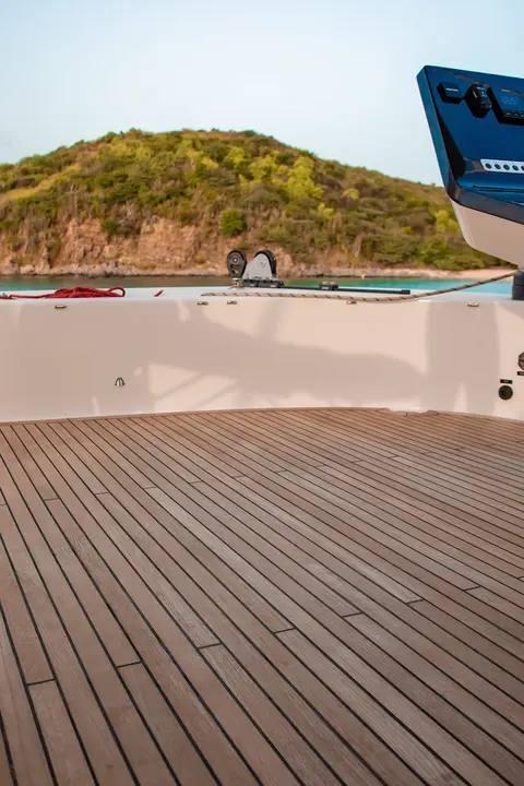 Mana Kai Yacht Charter, photograph 10