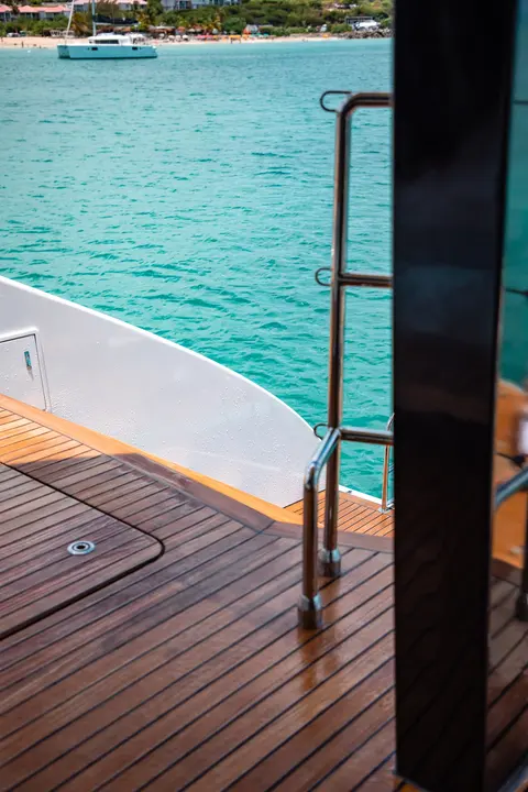 Mana Kai Yacht Charter, photograph 12