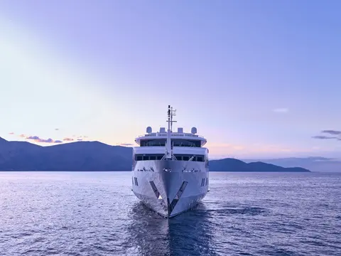Marquise Yacht Charter, photograph 4
