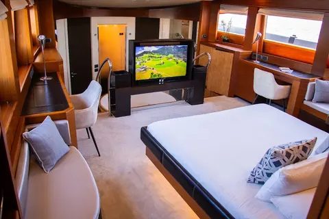 Matsu Yacht Charter, photograph 10