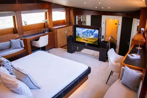 Matsu Yacht Charter, photograph 12