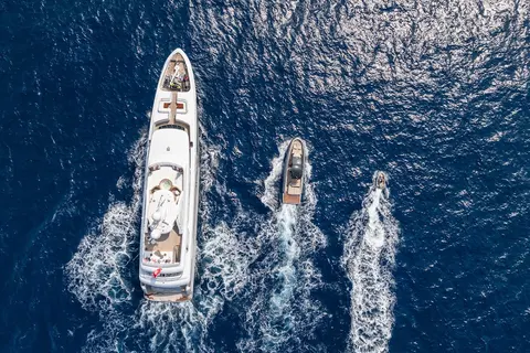 Maximilian Mmiv Yacht Charter, photograph 5