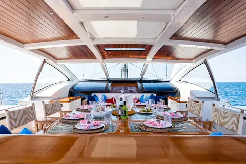 Mes Amis Yacht Charter, photograph 12