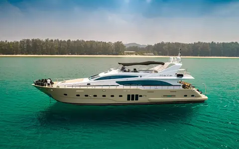 Mia Kai Yacht Charter, photograph 5
